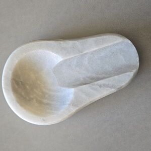 Crate&Barrel White Marble Spoon Rest